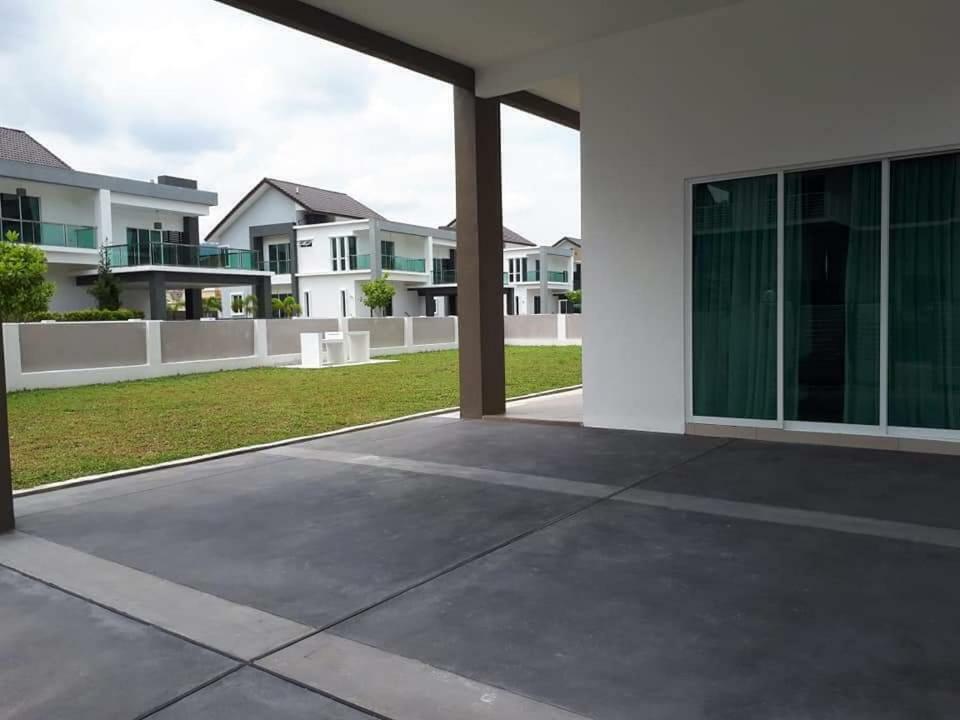 Greenville Homestay บาลิคปูเลา ภายนอก รูปภาพ